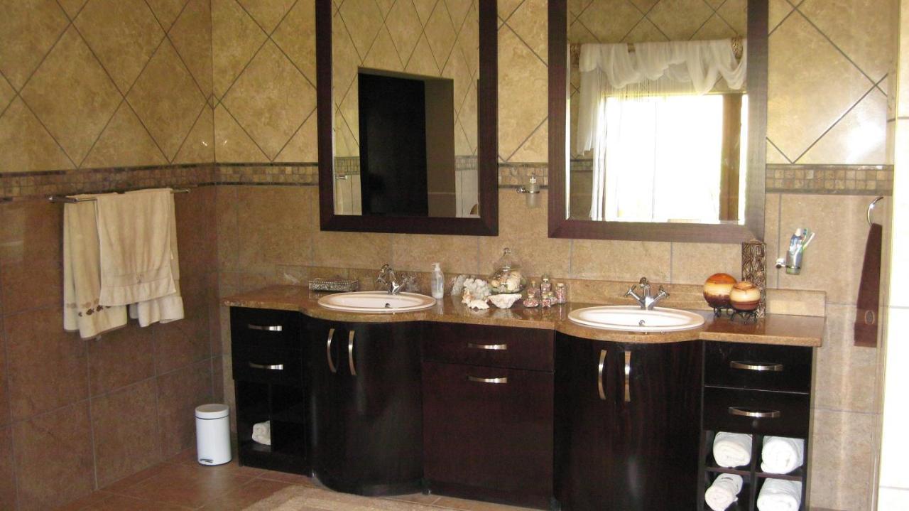 Witwater Guest House & Spa Kempton Park Pokoj fotografie